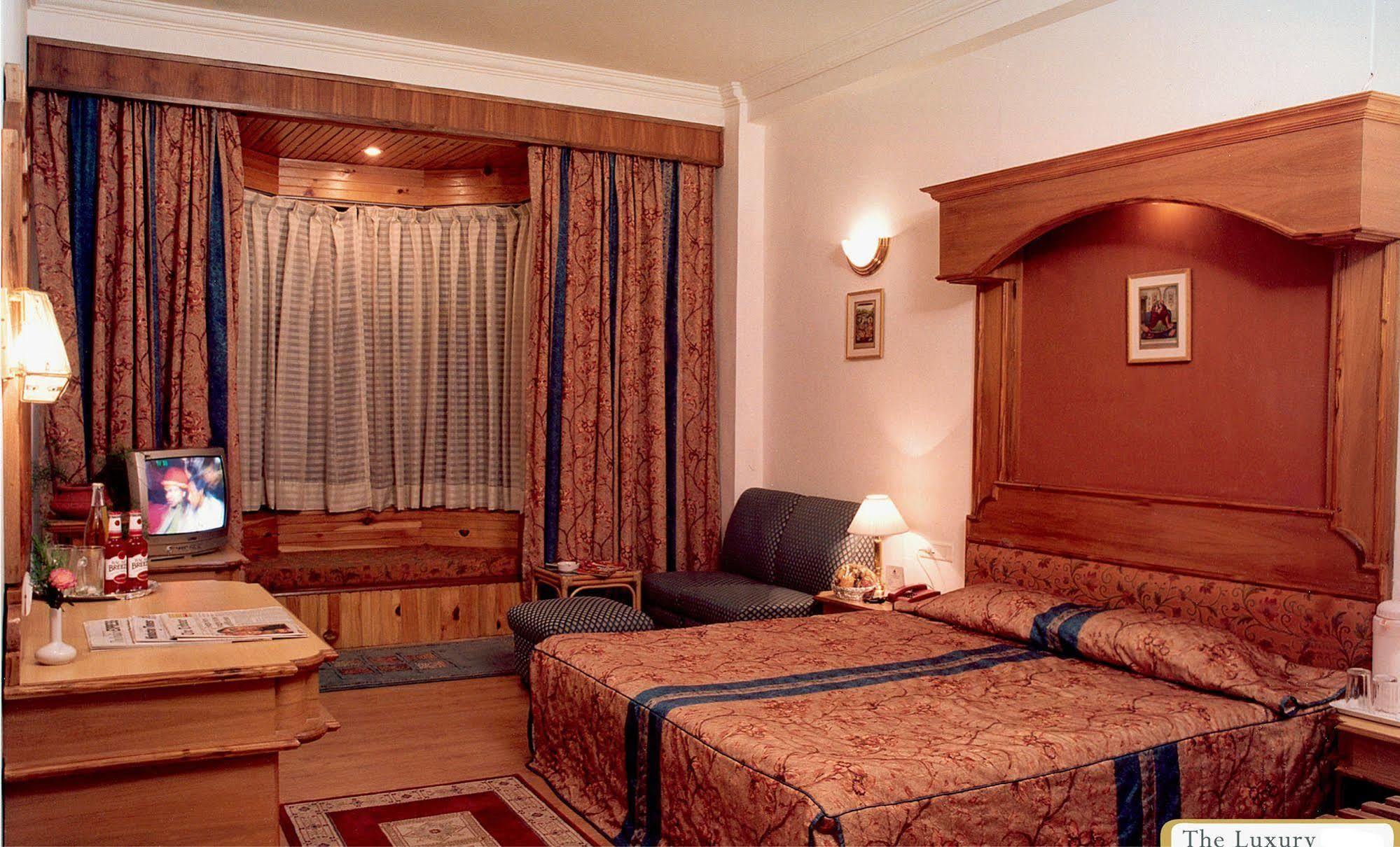 Hotel Manali Heights Экстерьер фото