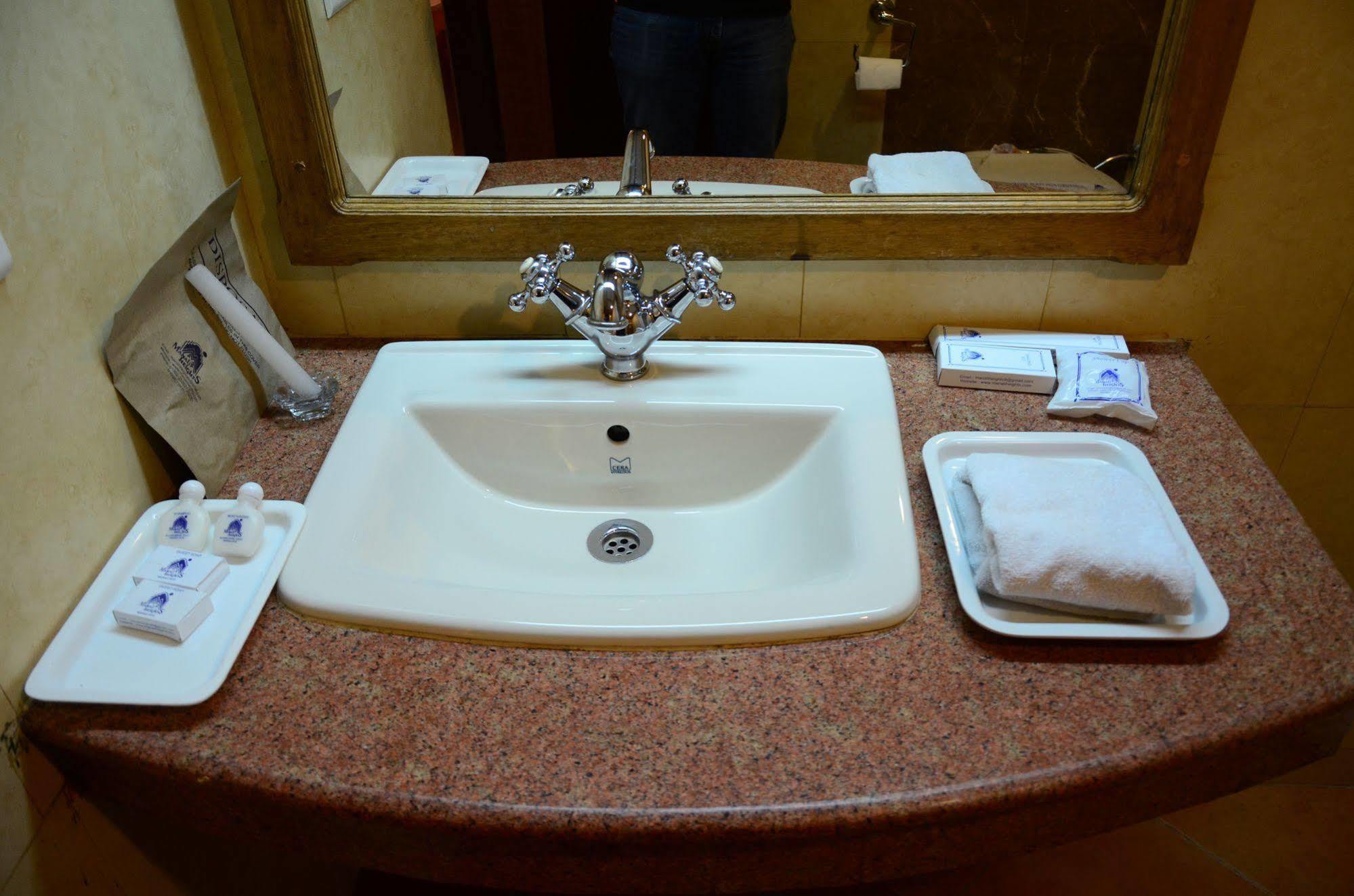 Hotel Manali Heights Экстерьер фото