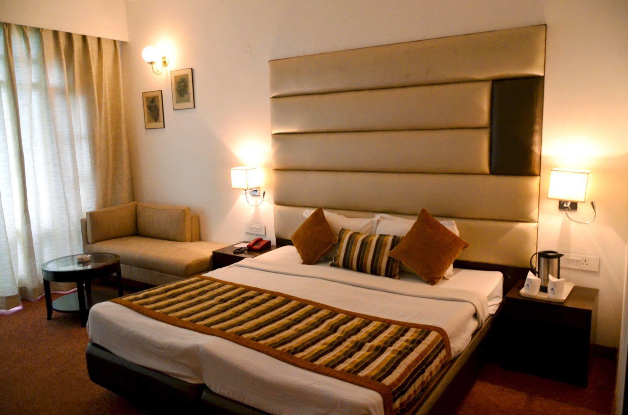 Hotel Manali Heights Экстерьер фото