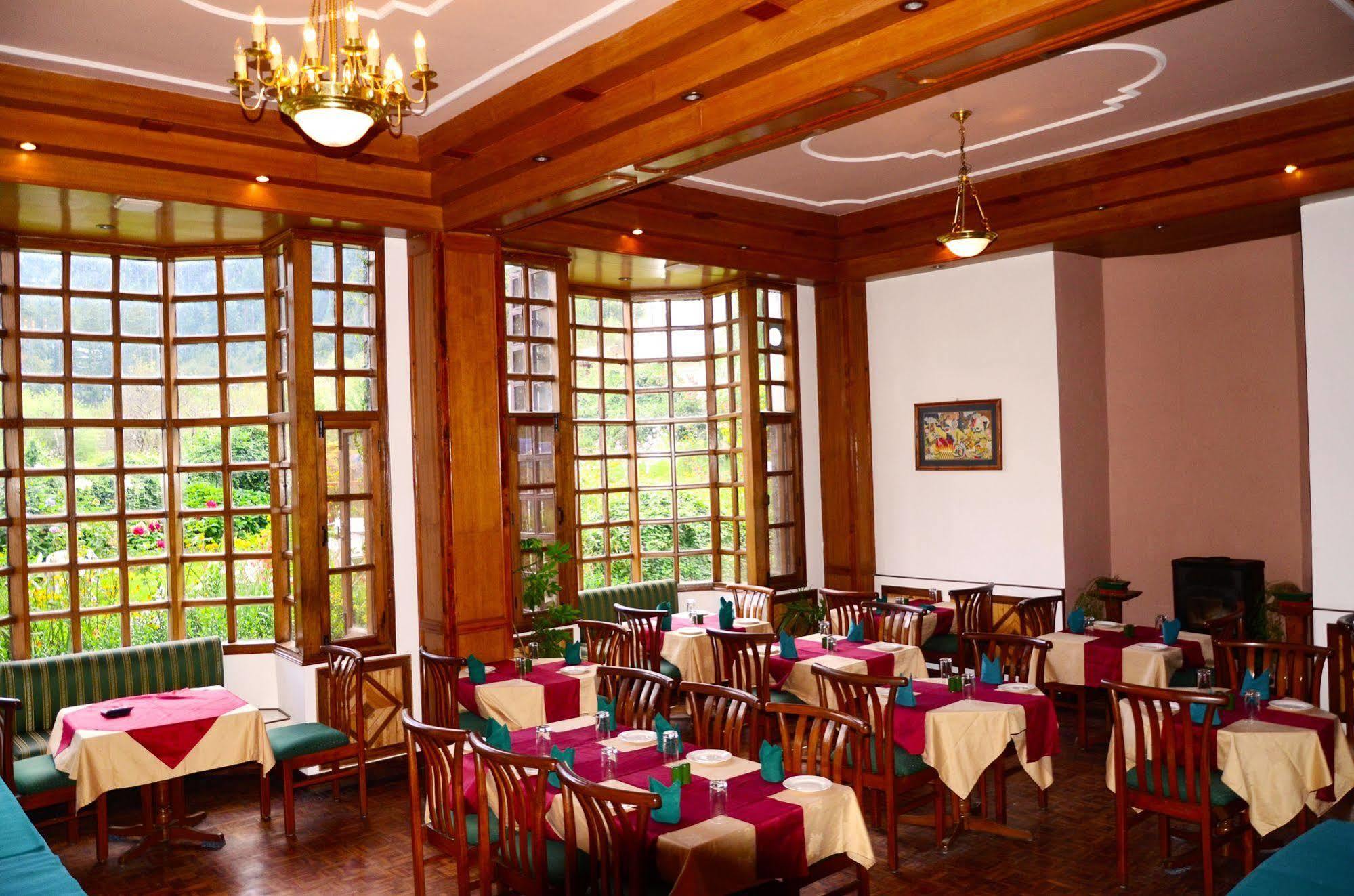 Hotel Manali Heights Экстерьер фото